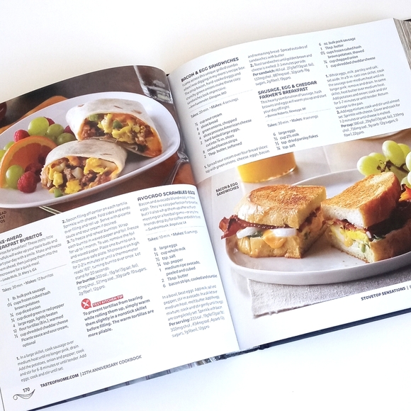 Taste Of Home Favorites 25th Anniversary Delicious Recipe Hardback Cookbook - Picture 2 of 16
